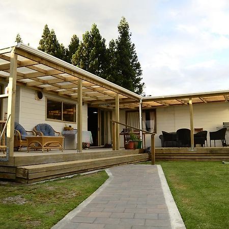 Tony'S Lodge Turangi Dış mekan fotoğraf
