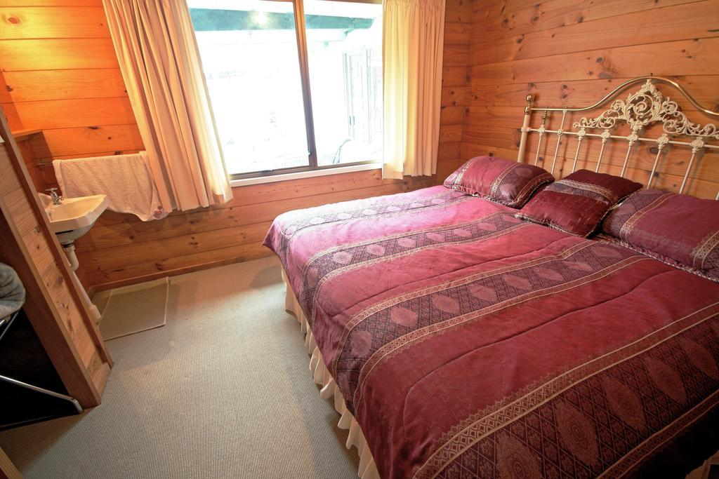 Tony'S Lodge Turangi Oda fotoğraf