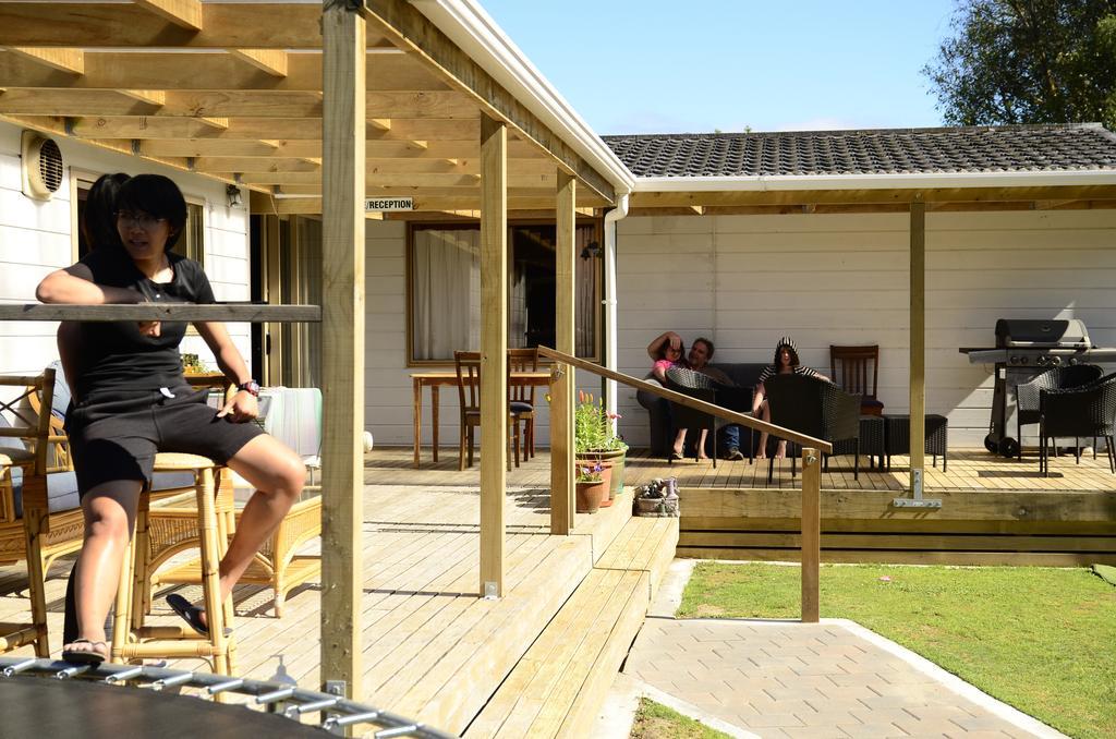 Tony'S Lodge Turangi Dış mekan fotoğraf